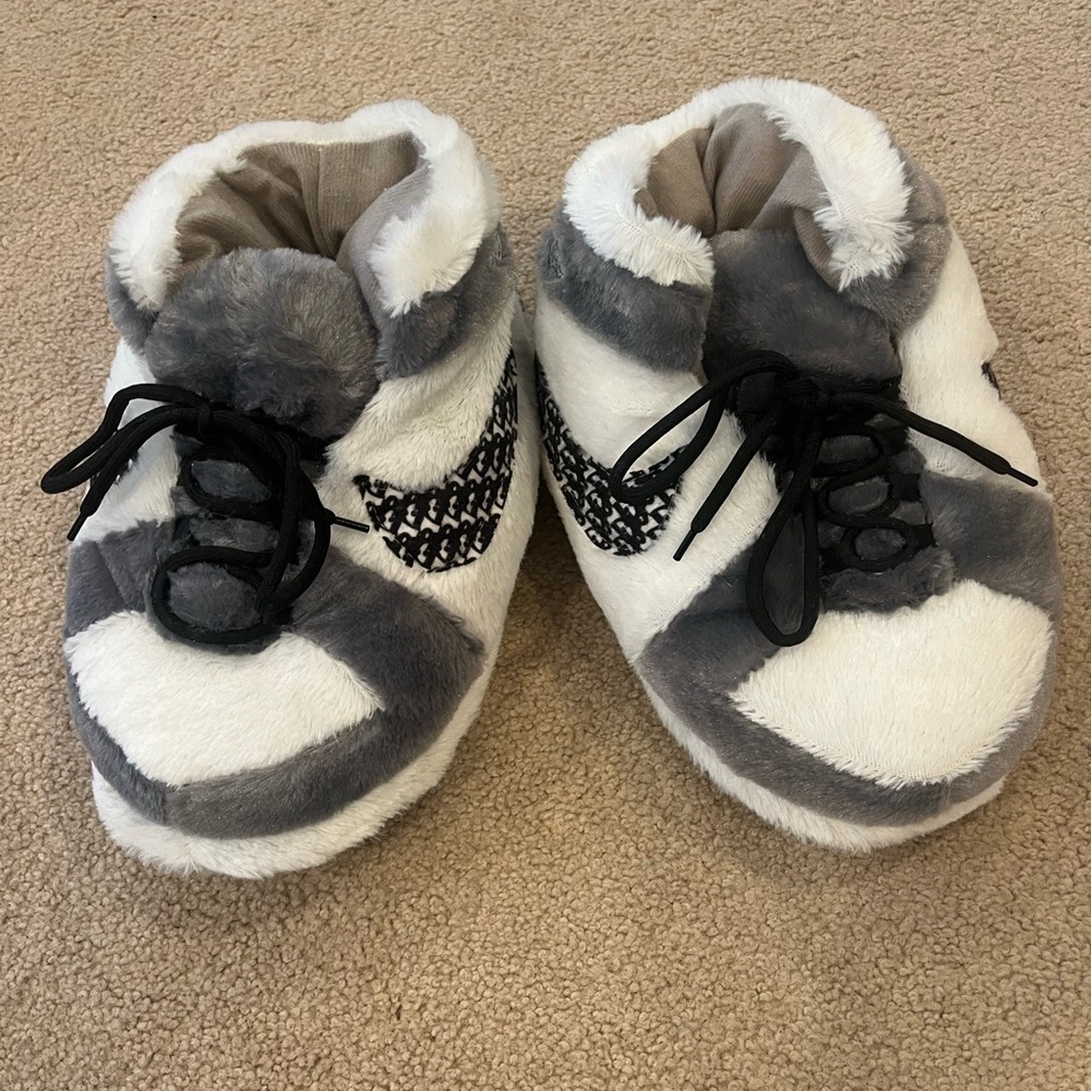 Nike air Jordan Dior Cozy Gray and White Plush Slippers